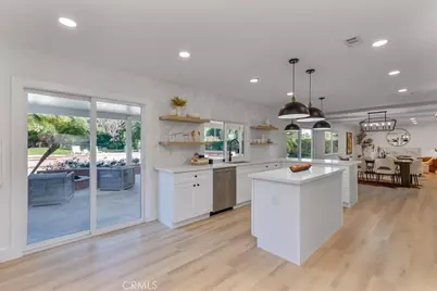 10900 Remmet Avenue, Chatsworth, CA 91311 - Photo 11