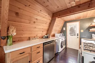 446 Riverside, Sugarloaf, CA 92386 - Photo 11