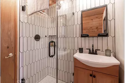 446 Riverside, Sugarloaf, CA 92386 - Photo 15