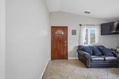 611 S Laurel Ave, Ontario, CA 91762 - Photo 9