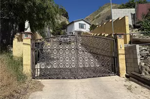 9707 Foothill, Sylmar, CA 91342 - Photo 5