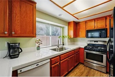 7963 Townsend Drive, Jurupa, CA 92509 - Photo 9