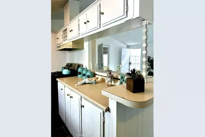 706 W. Romneya Dr., Anaheim, CA 92801 - Photo 7