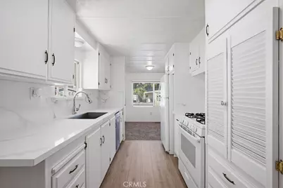 655 E Main Street #9, San Jacinto, CA 92583 - Photo 3