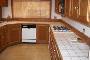 21636 Sawpit Canyon, Cedarpines Park, CA 92322 - Photo 7