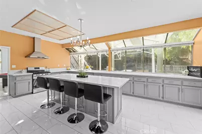 1020 La Salle Circle, Corona, CA 92879 - Photo 5