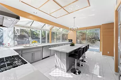 1020 La Salle Circle, Corona, CA 92879 - Photo 7