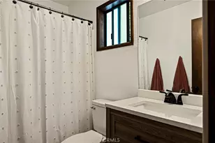 583 W Victoria Ct, Lake Arrowhead, CA 92352 - Photo 13