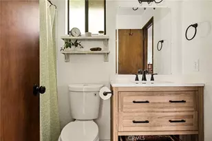 583 W Victoria Ct, Lake Arrowhead, CA 92352 - Photo 17