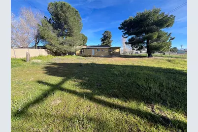 16289 Vine, Hesperia, CA 92345 - Photo 5
