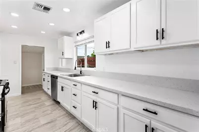 2824 N Waterman Avenue, San Bernardino, CA 92404 - Photo 9