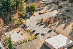 32143 West Dr, Running Springs, CA 92382 - Photo 39