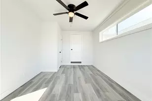 914 E 93rd St, Los Angeles, CA 90002 - Photo 13