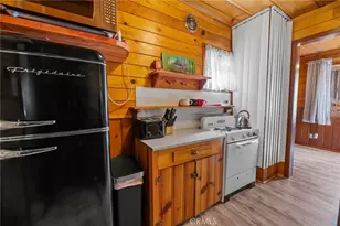 324 Angeles Blvd, Big Bear City, CA 92314 - Photo 9