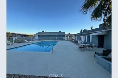 975 California #8, Calimesa, CA 92320 - Photo 19