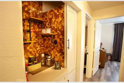 33067 Robin, Running Springs, CA 92382 - Photo 9