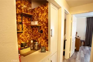 33067 Robin, Running Springs, CA 92382 - Photo 9