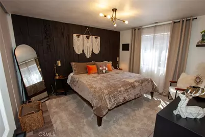 33067 Robin, Running Springs, CA 92382 - Photo 11