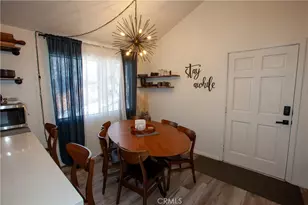 33067 Robin, Running Springs, CA 92382 - Photo 9