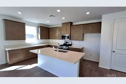 209 Everlast Court, Hemet, CA 92543 - Photo 3