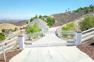 20948 Onaknoll Dr, Lake Mathews, CA 92570 - Photo 3