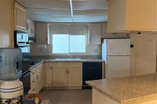 725 W Thornton Ave, Hemet, CA 92543 - Photo 3