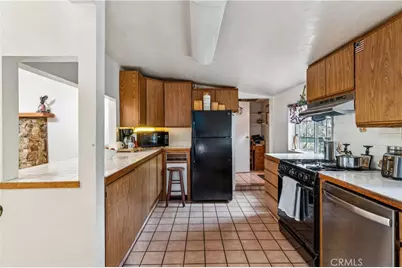 1051 Playground Drive, Crestline, CA 92325 - Photo 9