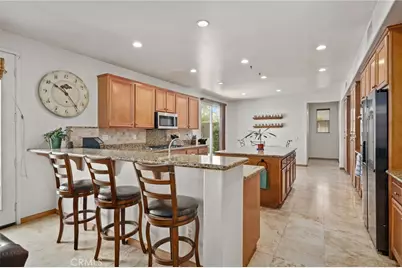 17241 Greentree Drive, Riverside, CA 92503 - Photo 17