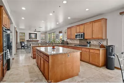 17241 Greentree Drive, Riverside, CA 92503 - Photo 19