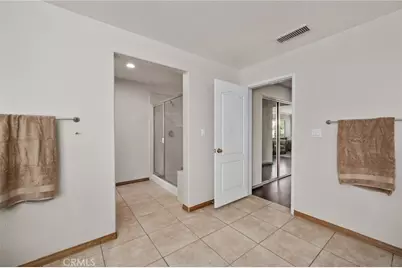 17241 Greentree Drive, Riverside, CA 92503 - Photo 31