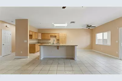 11368 Cactus Ave, Bloomington, CA 92326 - Photo 7
