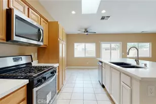 11368 Cactus Ave, Bloomington, CA 92326 - Photo 9