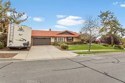 36113 Sharron Way, Yucaipa, CA 92399 - Photo 9