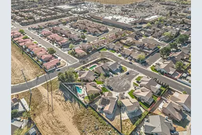 12269 Stonegate Cir, Victorville, CA 92392 - Photo 39