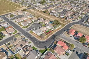 12269 Stonegate Cir, Victorville, CA 92392 - Photo 37