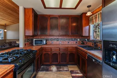 43850 Yosemite, Big Bear Lake, CA 92315 - Photo 17