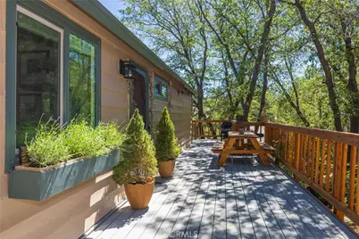 875 Santa Barbara, Sugarloaf, CA 92386 - Photo 7