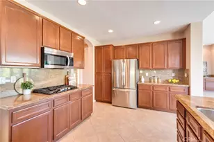 9328 Holly Ln, Corona, CA 92883 - Photo 9