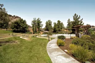 9328 Holly Ln, Corona, CA 92883 - Photo 41