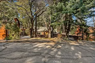 32135 West Dr, Running Springs, CA 92382 - Photo 27