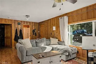 32135 West Dr, Running Springs, CA 92382 - Photo 9