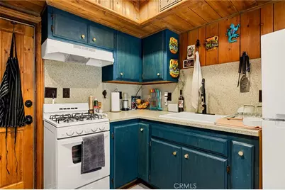 32135 West Drive, Running Springs, CA 92382 - Photo 13