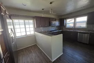 520 Country Club Ln, San Bernardino, CA 92404 - Photo 7