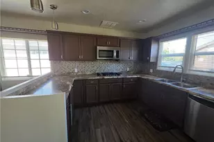 520 Country Club Ln, San Bernardino, CA 92404 - Photo 9