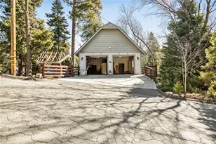 915 Trinity, Lake Arrowhead, CA 92352 - Photo 31