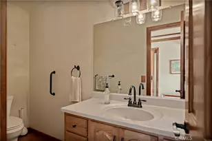 915 Trinity, Lake Arrowhead, CA 92352 - Photo 9