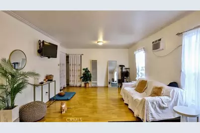 6414 S Hoover Street, Los Angeles, CA 90044 - Photo 1