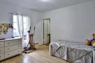 6414 S Hoover St, Los Angeles, CA 90044 - Photo 11