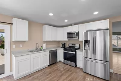 1051 Nottingham, Corona, CA 92878 - Photo 9