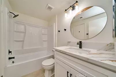 720 W 4th #305, Long Beach, CA 90802 - Photo 17